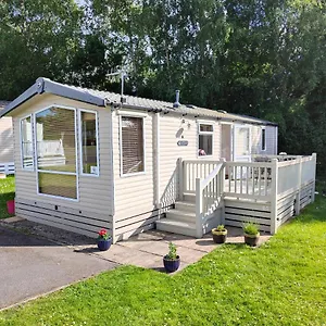 Sleeps Six Saint Leonards